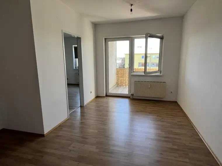 Gemütliche 3-Zimmer-Wohnung mit Loggia in Enns