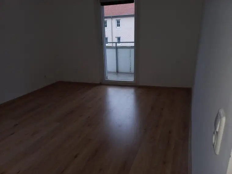 geräumige 3-Raum Wohnung in guter Lage