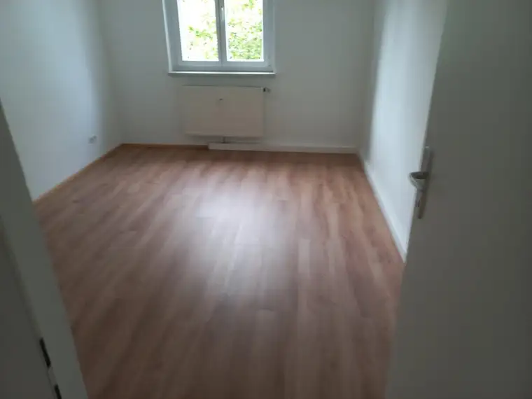 schöne 2-Raum Wohnung mit neuem Bad in guter Lage
