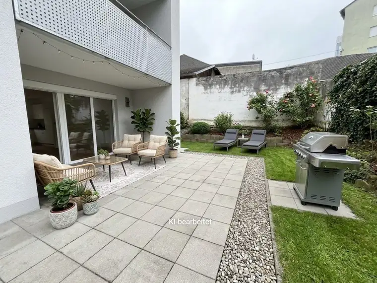 Großzügige 4 Zimmer Wohnung mit Garten, Terrasse und Tiefgaragenplatz zu verkaufen!