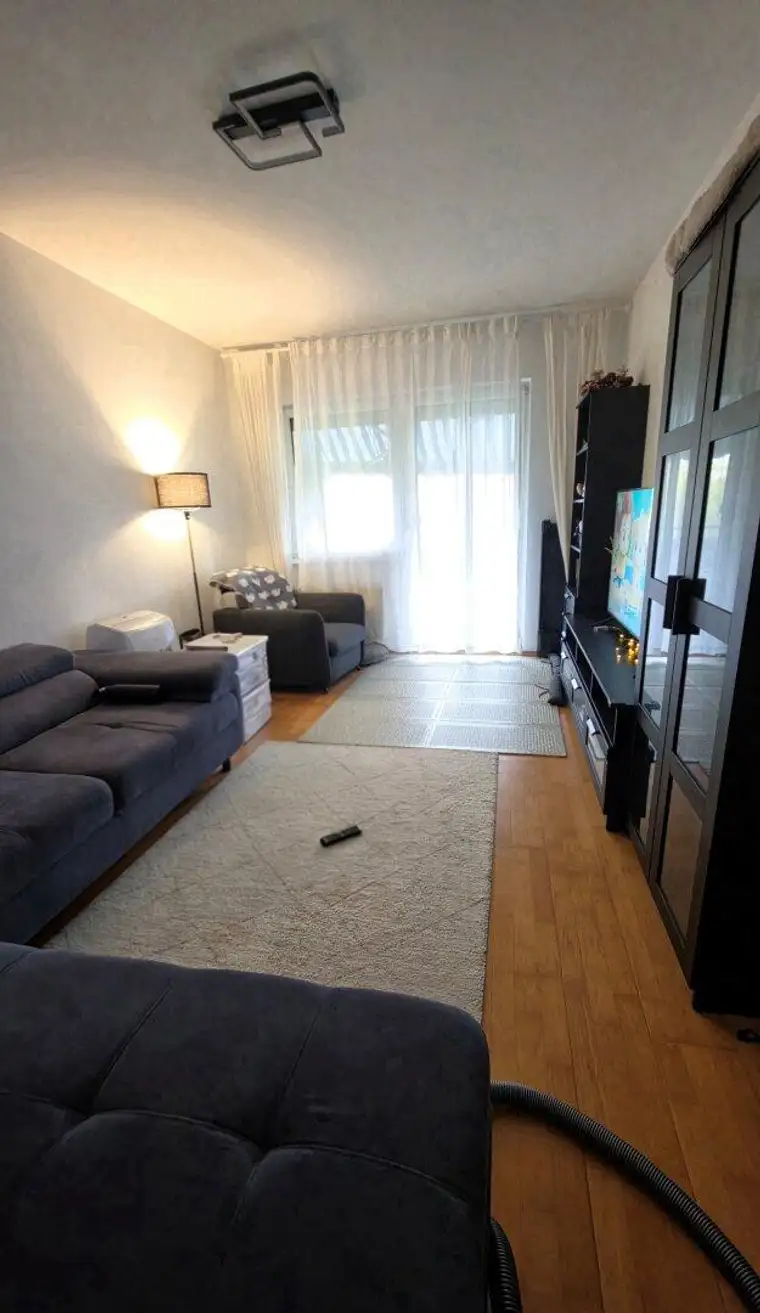 Helle 3-Zimmer-Wohnung mit Loggia und Stellplatz in Hörsching – Miete €770,29