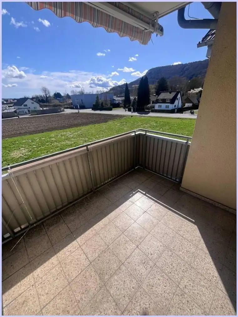Helle Wohnung in Wildon, 3 Zimmer, gemütlicher Balkon, gute Grünlage, gute Raumaufteilung.