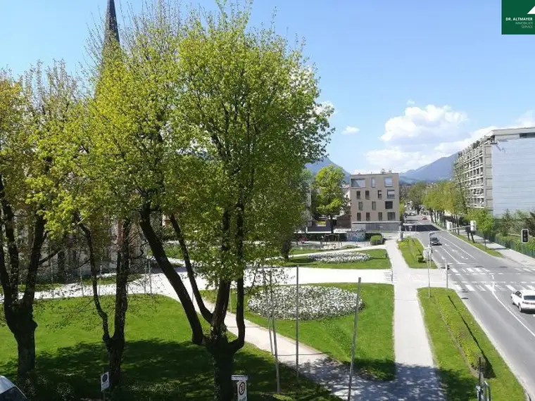 Großzügige Altbauwohnung im Villenviertel am Villacher Stadtpark
