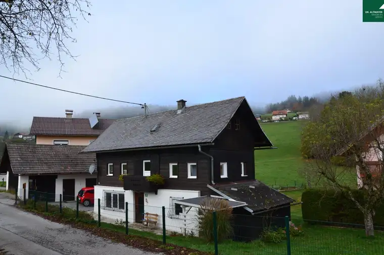 Nettes vollsaniertes Bauernhaus mit Nebengebäude u. Garage - Nähe Velden/Wörthersee