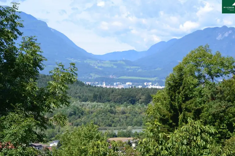 Sonniger Aussichts-Baugrund in Wernberg / Neudorf Nähe Villach