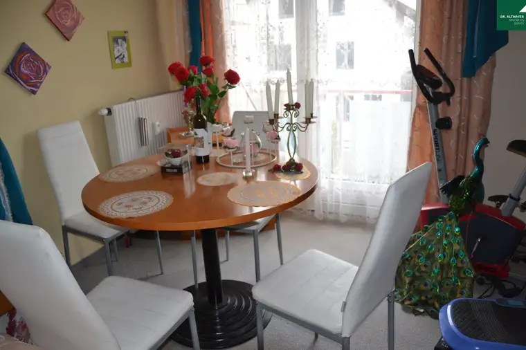 Charmantes 2-Zi Apartment in Villach-Warmbad mit Balkon, Einbauküche und Aufzug!