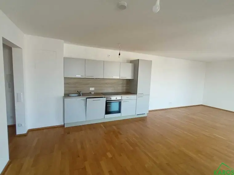 Andrea Krizanova, Karos Immobilien GmbH & Co KG