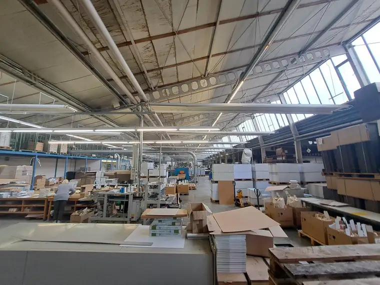 A2 Baden: Flexible Produktionshalle