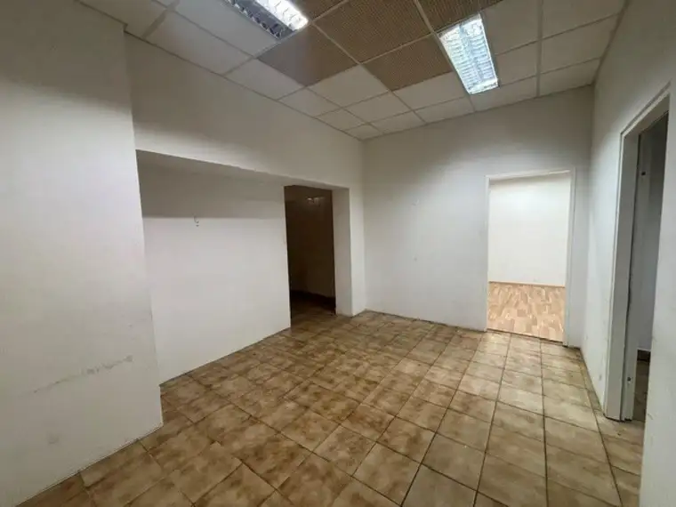 Top Geschäftslokal im Gewerbegebiet