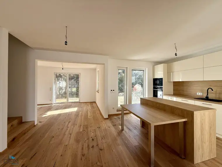 NEU! TRAUMHAFTE 5 ZIMMER REIHENHÄUSER MIT EIGENGÄRTEN UND STELLPLÄTZEN NÄHE U6 PERFEKTASTRASSE!