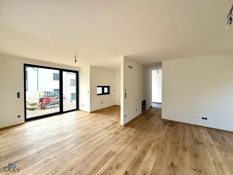 PREISREDUKTION! EXKLUSIVE 4-5 ZIMMER DOPPELHAUSHÄLFTEN MIT FREIFLÄCHEN IN GRÜNRUHELAGE!