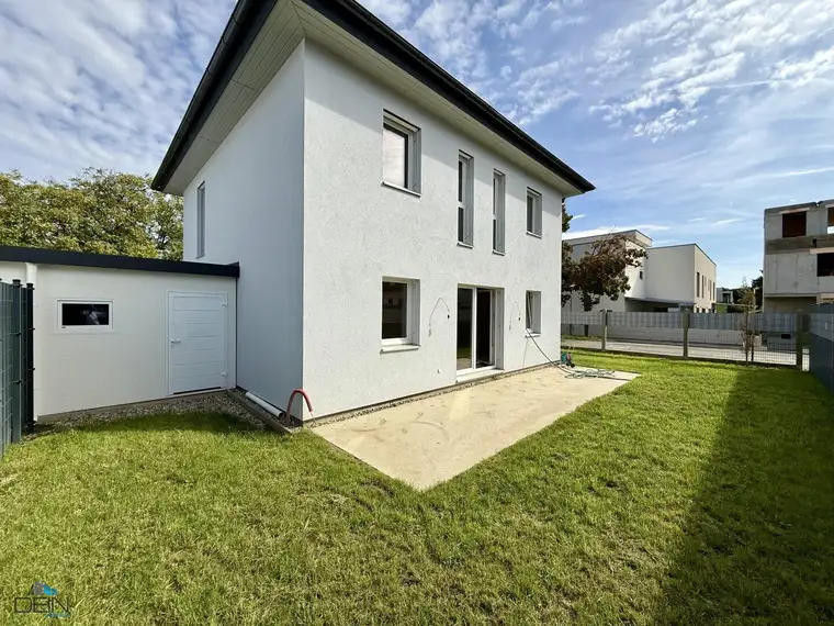 AKTION! TRAUMHAFTES 4 ZIMMER EINZELHAUS AUF EIGENGRUND MIT GARAGE NÄHE KAUFPARK VÖSENDORF!