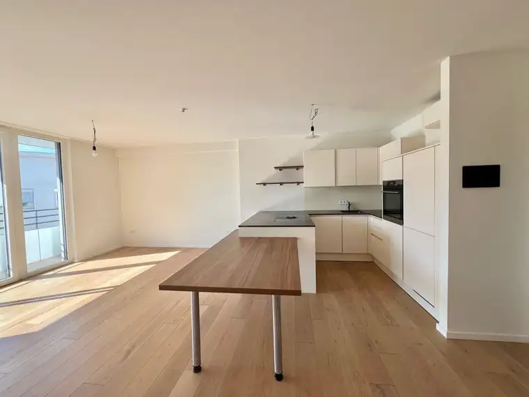Modernes Wohnen im Botschaftsviertel – Neuwertige 2-Zimmer-Wohnung mit Balkon nahe Belvedere &amp; Innenstadt.