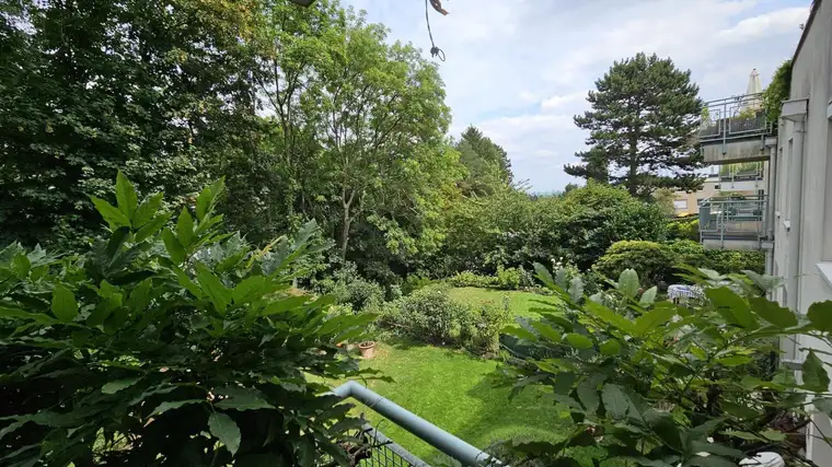Bestaufgeteilte 99m2 Familienwohnung mit Wintergarten &amp; Balkon ins Grüne! Toplage in Döbling!