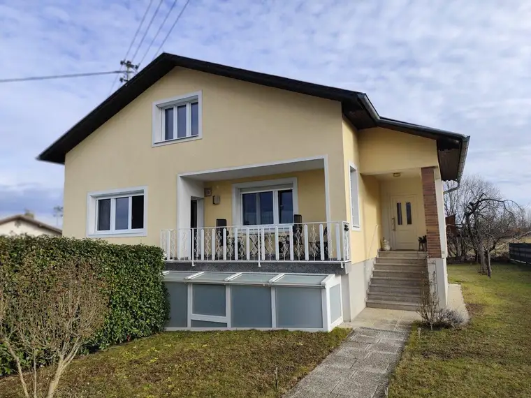 Traumhaftes Einfamilienhaus in Mischendorf – Ihr neues Zuhause mit Garten und Balkon!