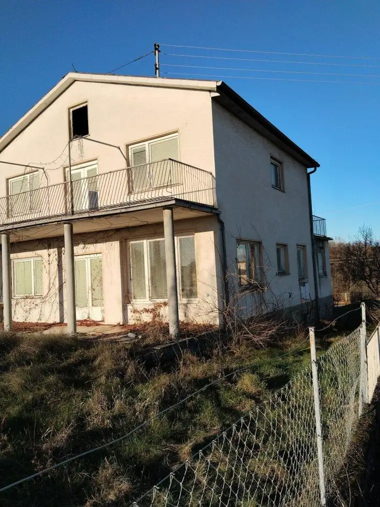 Bastlerhit in 7537 Neuberg im Burgenland ! Ca. 132m² für nur € 74.000 !