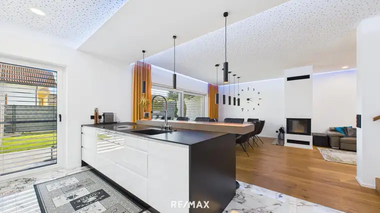 Top ausgestattetes Haus inkl toller Küche und herrlichen Kamin
