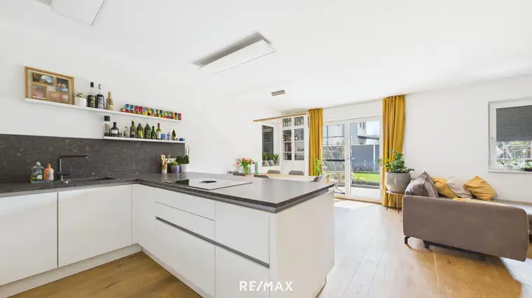 "Reserviert" Exklusives Doppelhaus mit hochwertiger Ausstattung und perfekter Lage