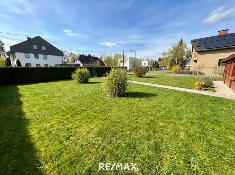 Grundstück in Top Lage (Doppelhaus möglich)