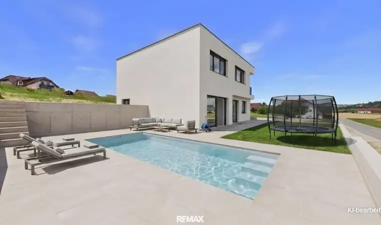 ERSTBEZUG 161 m² Wohnfläche mit Pool