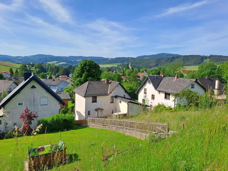 SOLIDES EINFAMILIENHAUS IN GRÜNRUHELAGE &amp; SCHÖNEM AUSBLICK