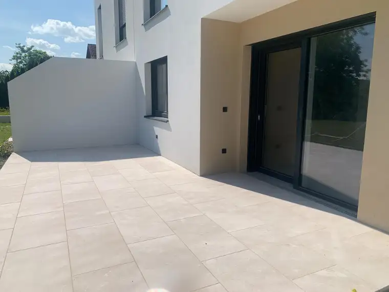 Neuer Preis ! Exquisite Doppelhaushälfte in sehr schöner ruhiger Siedlungslage (Haus links) Beste Baumeisterqualität !