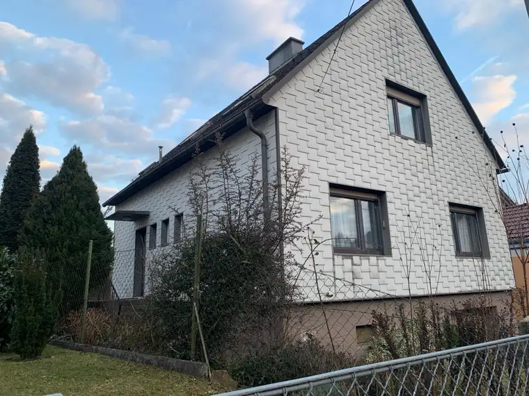 Gepflegtes Einfamilienhaus in sehr begehrter, ruhiger Lage!!