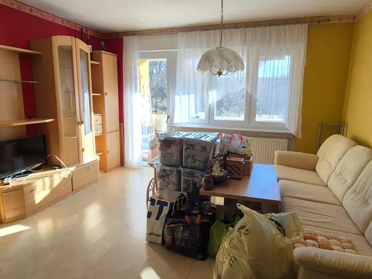 "In Kaufabwicklung!" 3 ZIMMER LOGGIA EIGENTUMSWOHNUNG MIT SCHÖNEM GRÜNBLICK