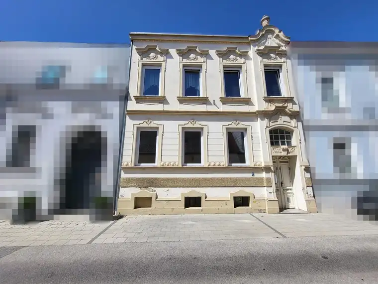 "IN KAUFABWICKLUNG" STADTDOMIZIL MIT GARTEN UND 2 WOHNUNGEN