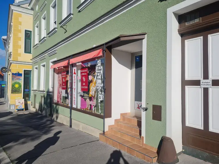 KLEINES, FEINES GESCHÄFTSLOKAL BZW. PRAXIS AM HAUPTPLATZ