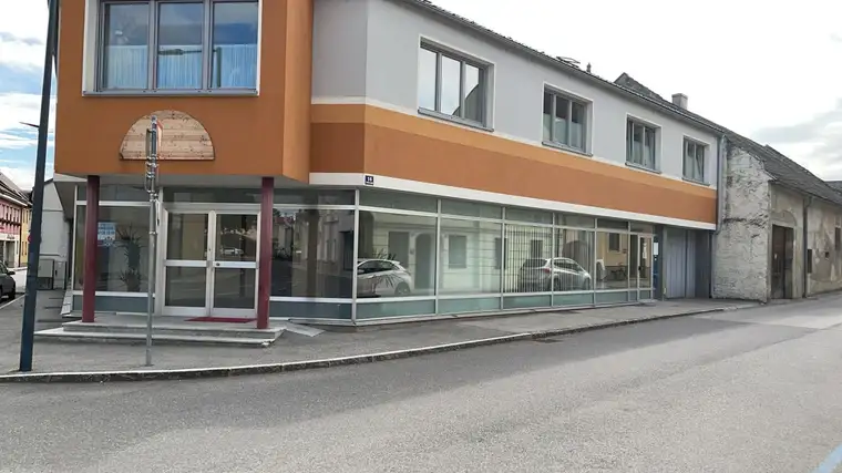 Schönes, helles Innenstadt - Geschäftslokal, barrierefrei, auch als Büro, Praxis oder Ordination nutzbar