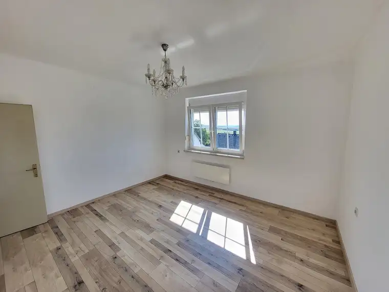 NEUER PREIS! EIGENTUMSWOHNUNG MIT SCHÖNER AUSSICHT UND GEMEINSCHAFTSGARTEN