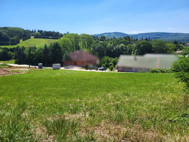 SÜDSEITIGER BAUGRUND IN TOPLAGE