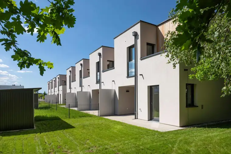 Neuer Preis! Provisionsfrei! Reihenhaus - sofort beziehbar! in der Gartenstadt Kremserberg!