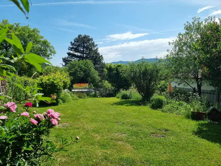 "Neuer Preis!" LANDHAUS IN RUHIGER AUSSICHTSLAGE