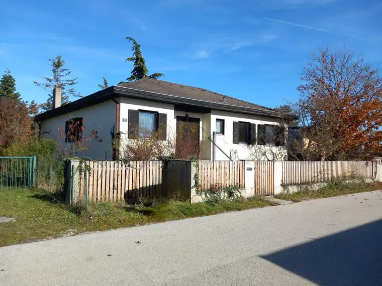 "IN KAUFABWICKLUNG" BUNGALOW AUF SONNIGEN GRUNDSTÜCK IN DER MARIA THERESIA SIEDLUNG