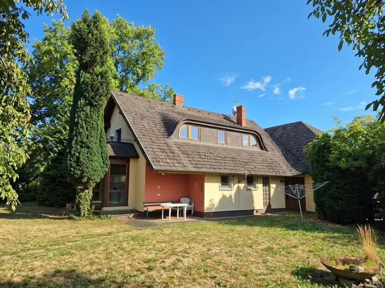 SOLIDES EINFAMILIENHAUS IN ZENTRUMSNÄHE