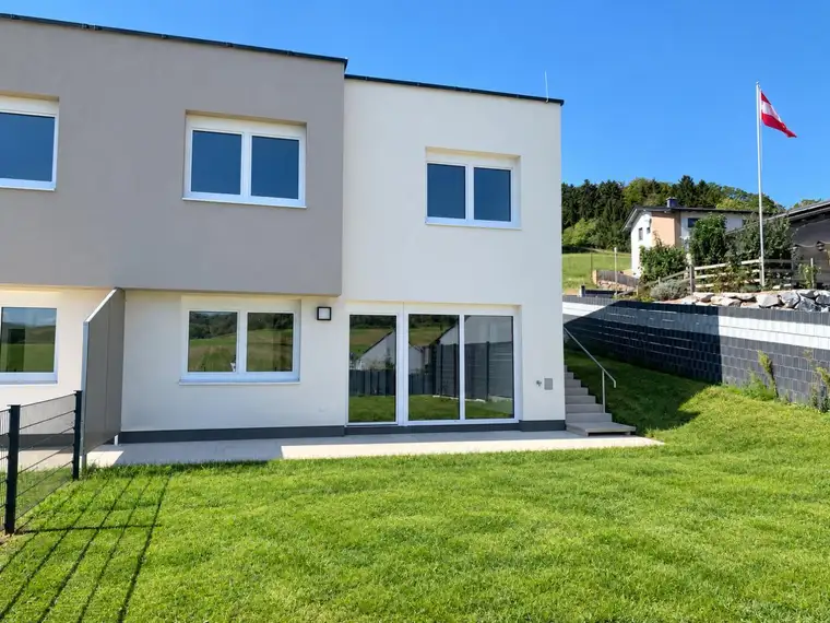 Reserviert ! Neue 4-Zimmer-Reihenhäuser in erhöhter Lage. Provisionsfrei!