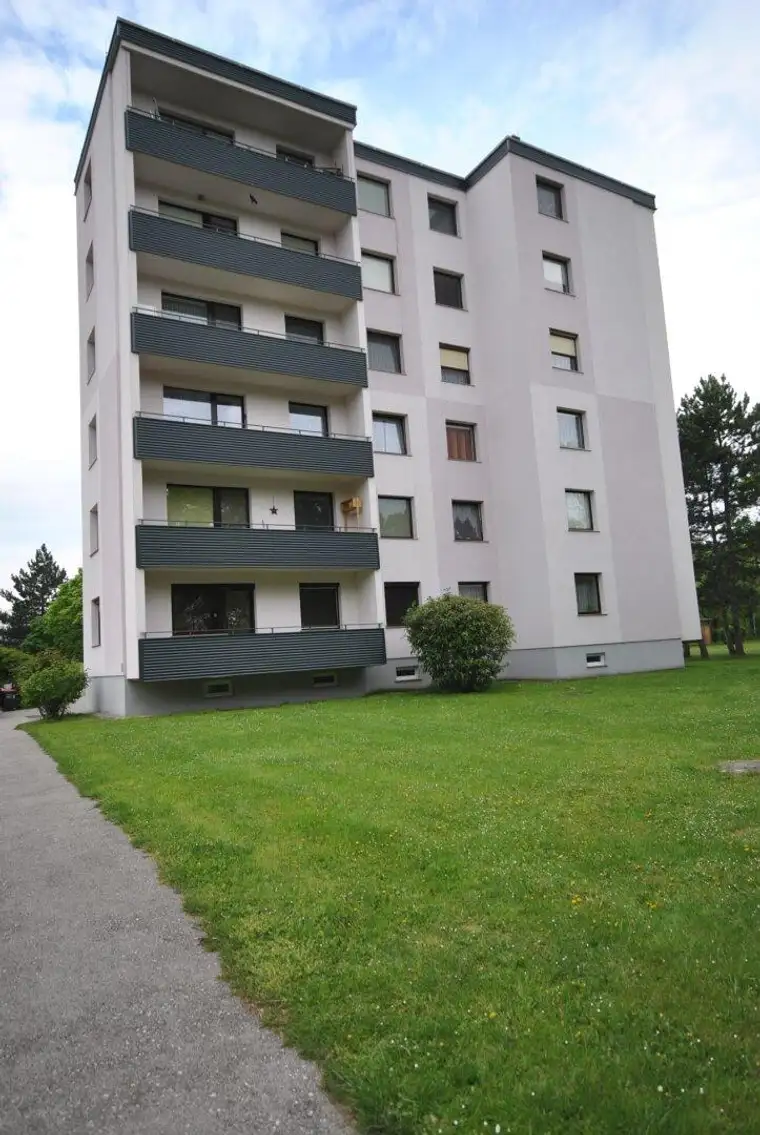 Mietwohnung mit Loggia in Neunkirchen "Am Spitz" zu vermieten!