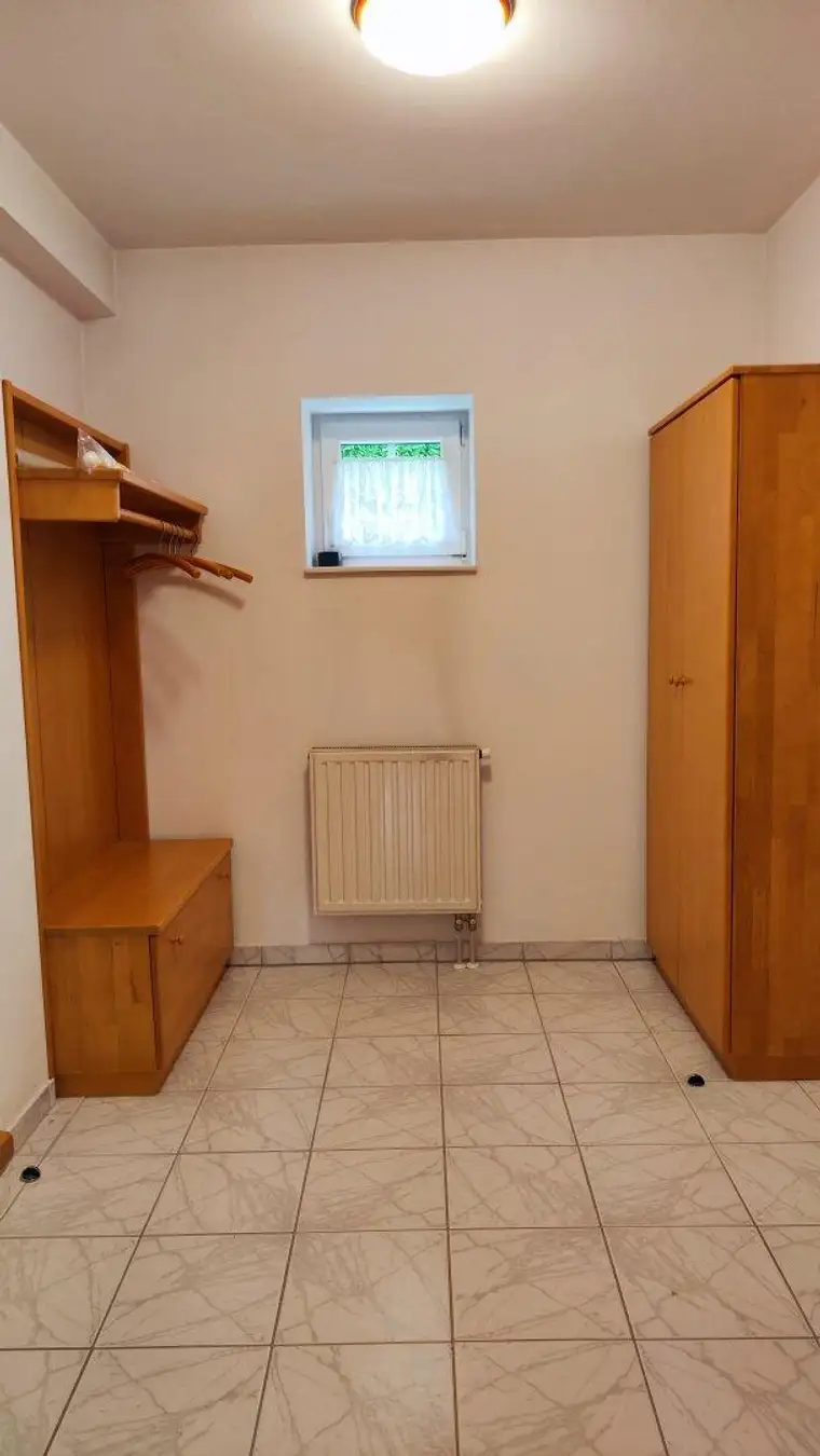 Barrierefreie Ferienwohnung mit Terrasse und Gartenbenützung am Semmering zu verkaufen!