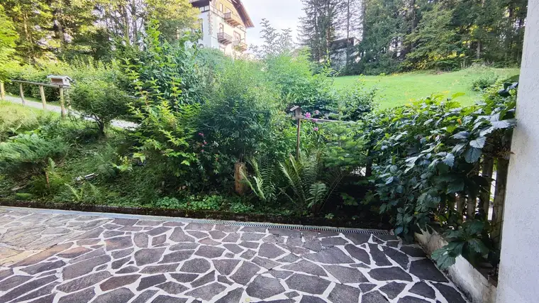 Terrasse mit Blick ins Grüne! Gemütliche Wohnung am Semmering zu verkaufen!