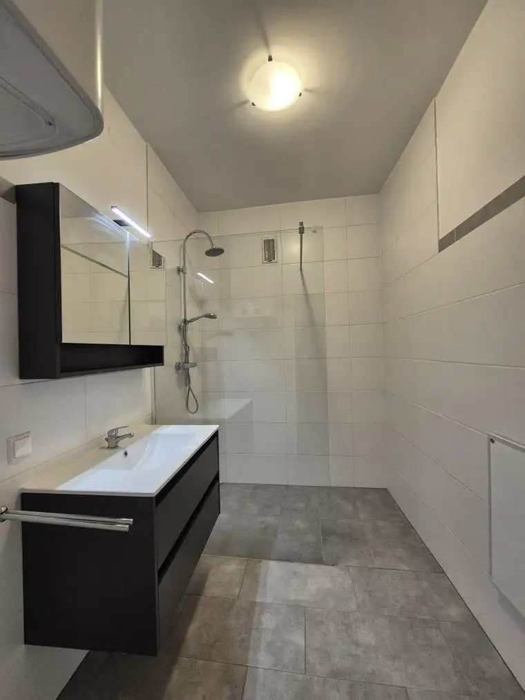 Vollrenovierte 2-Zimmer-Wohnung in Ternitz - Ihr neues Zuhause für nur 560 €/Monat!