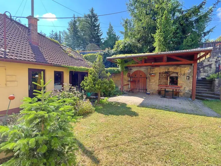 Einfamilienhaus mit Garten in idyllischer Lage - perfekt für Familien!