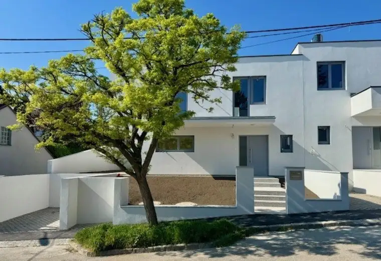 Traumhafte Doppelhaushälfte in Klosterneuburg – Erstbezug zum Kaufpreis von nur 790.000 €!