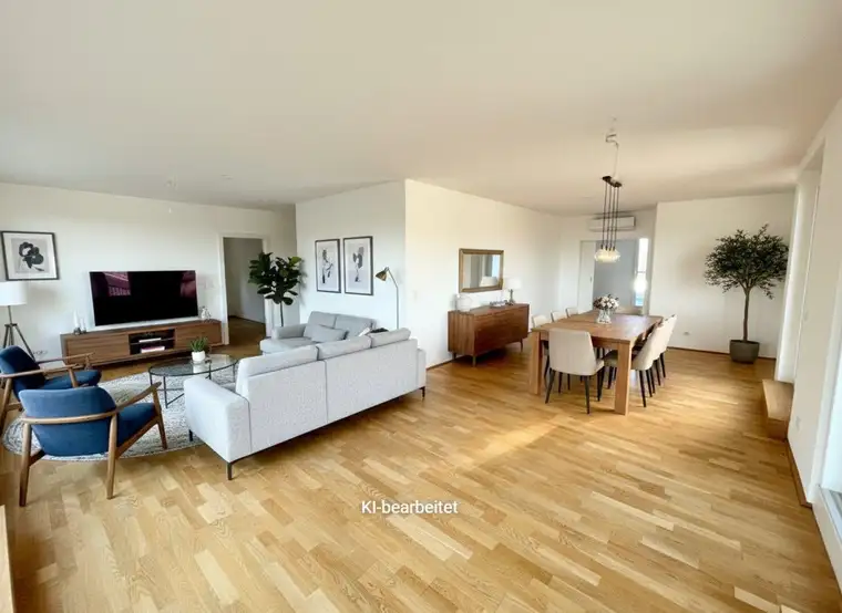 Alexandra Hardt, Die Immobilien GmbH