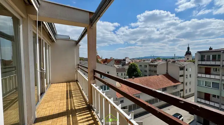 Zentrum: Helle 5 Zimmer-Wohnung ca. 96m² und 20m² Balkon - Nähe Steinertor mit Stadt-/Kreuzbergblick