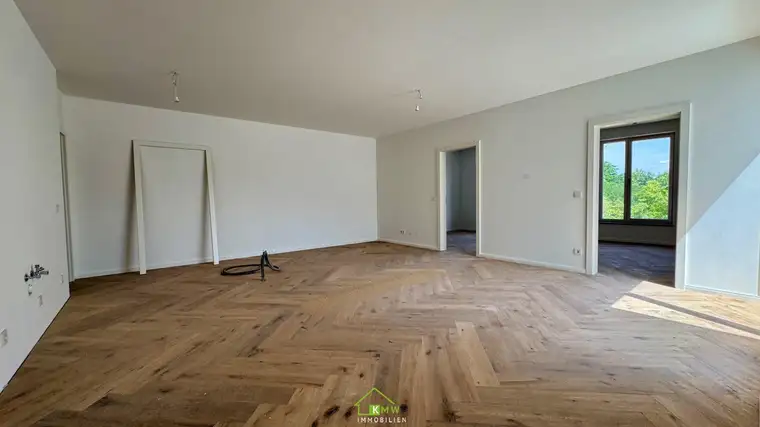 Aussichtslage Top 1: Ideal für Familien - komfortable 4 Zimmer Eigentumswohnung mit ca. 52m² Terrasse