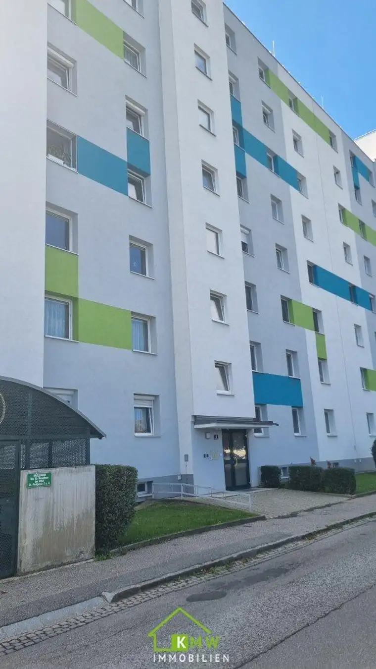 Erstbezug nach Sanierung: großzügige Mietwohnung in der Mitterau