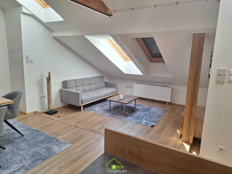 3-Zimmer-Dachgeschoßwohnung in zentraler Ruhelage