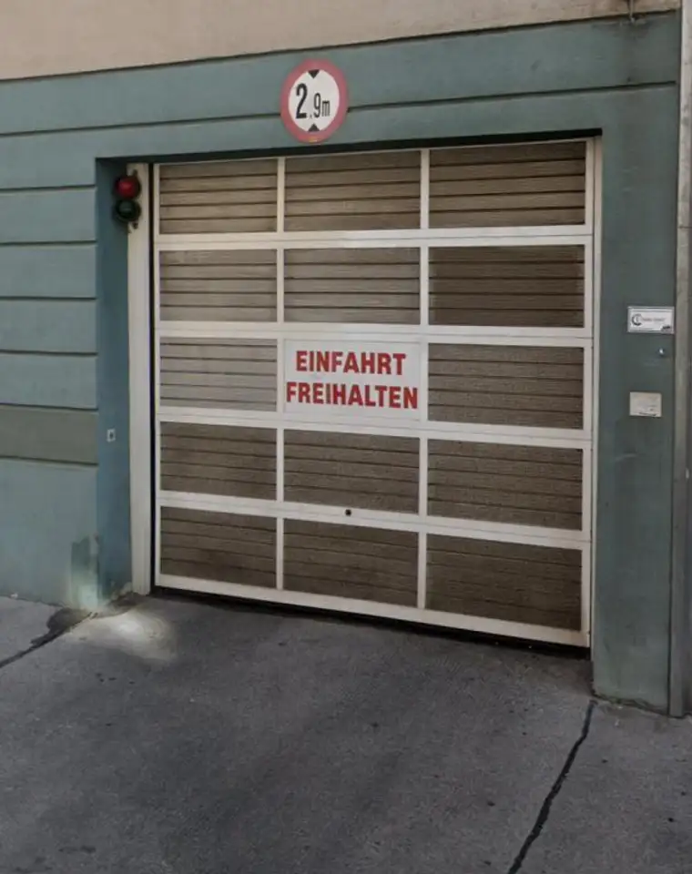 BETRIEBSKOSTEN NUR CA. 23,86€!!!! PROVISIONSFREI/SEI SCHNELL UND SCHNAPP DIR DEN LETZTEN GARAGENPLATZ BEIM JOHANN-NEPOMUK-BERGER-PLATZ